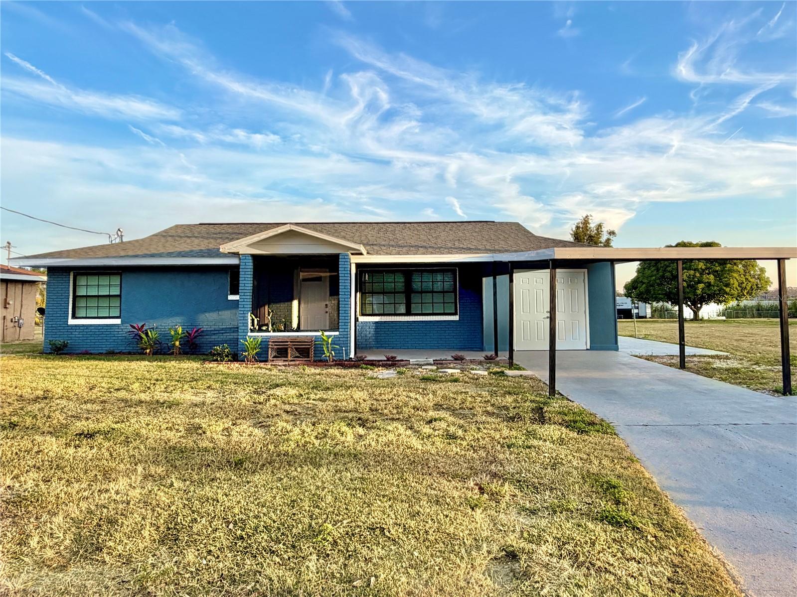 1151 Carefree Cove Dr photo 1