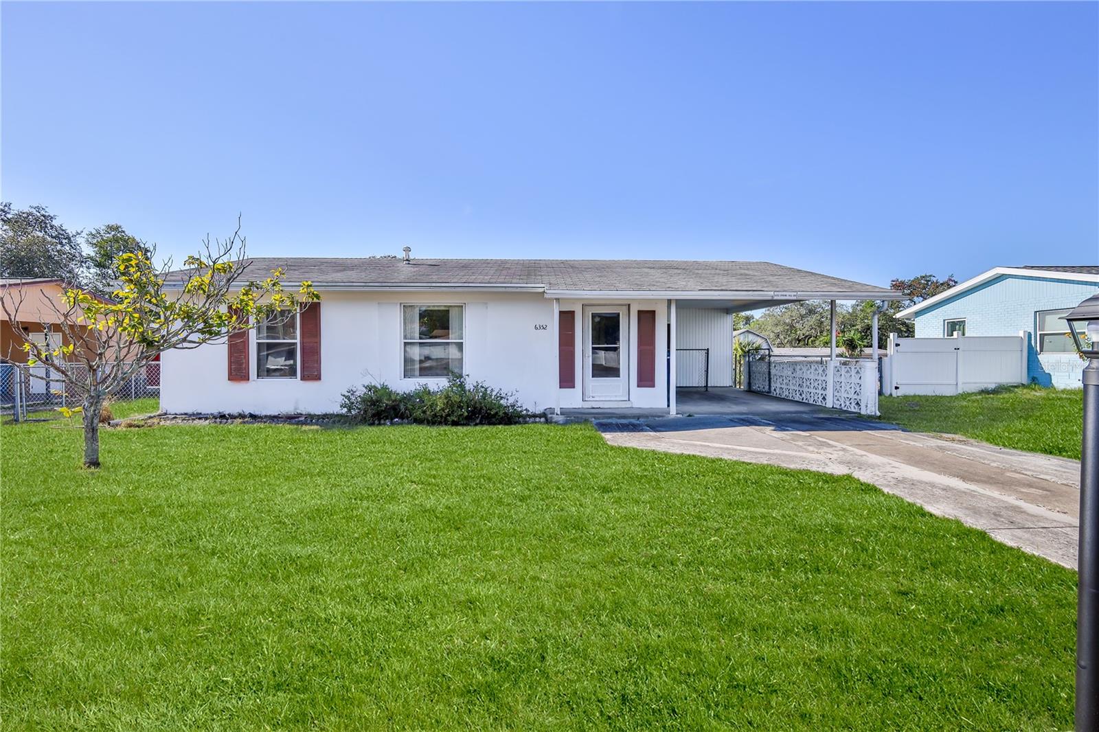 6352 Spring Hill Dr photo 1