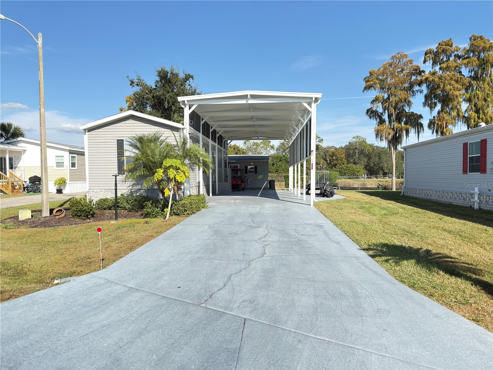 5110 Northshore Dr photo 1