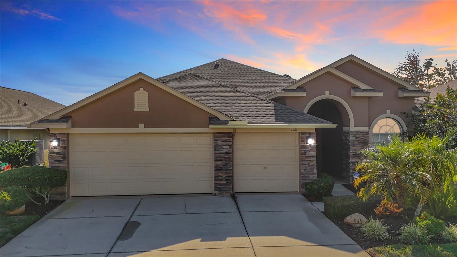 4961 W Breeze Cir photo 1