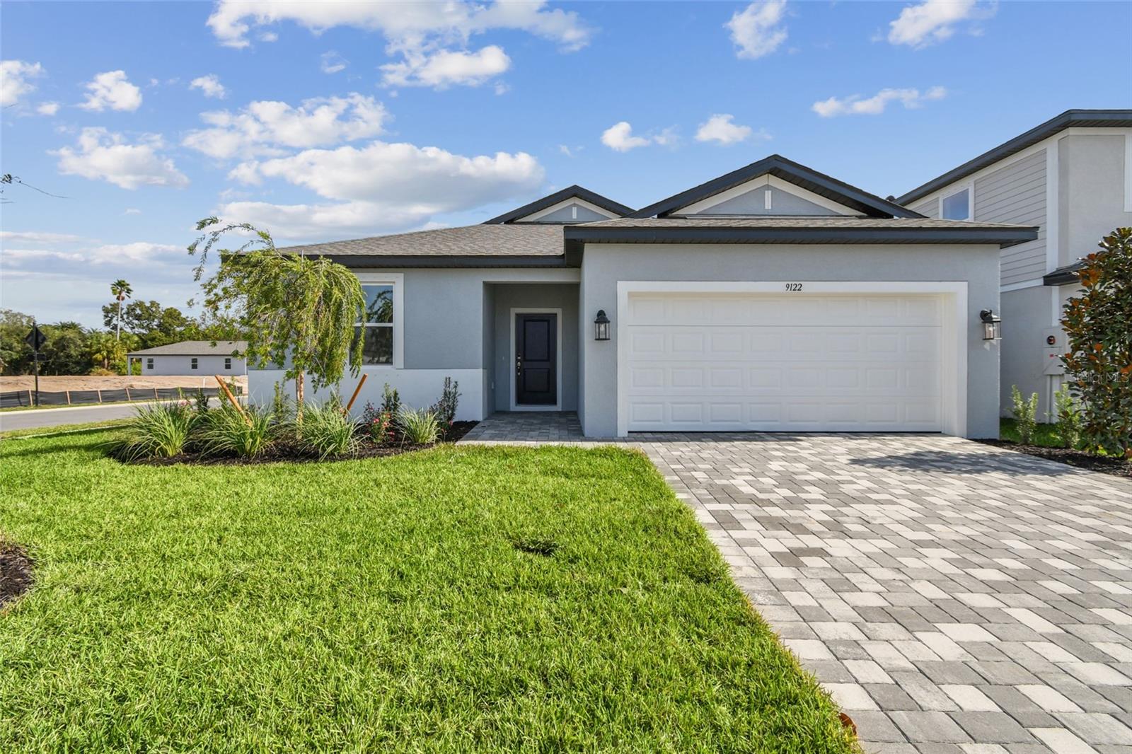 9122 Optimist Way photo 1