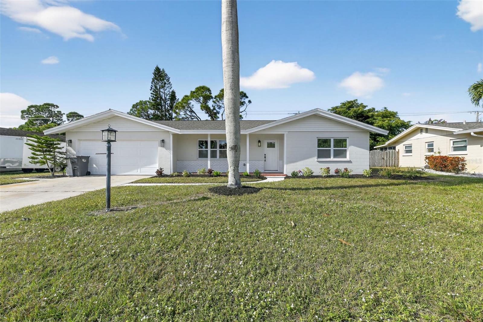 6224 7th Avenue Dr W photo 1