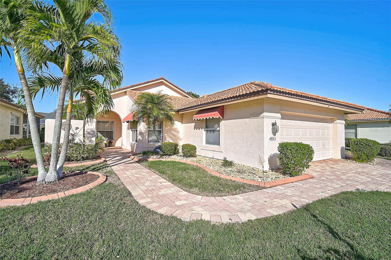 4041 Murfield Dr E photo 1