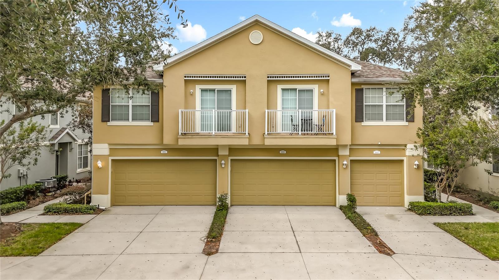 6811 Breezy Palm Dr photo 1