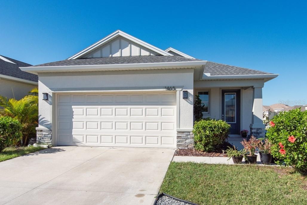 1468 N River Cir photo 1