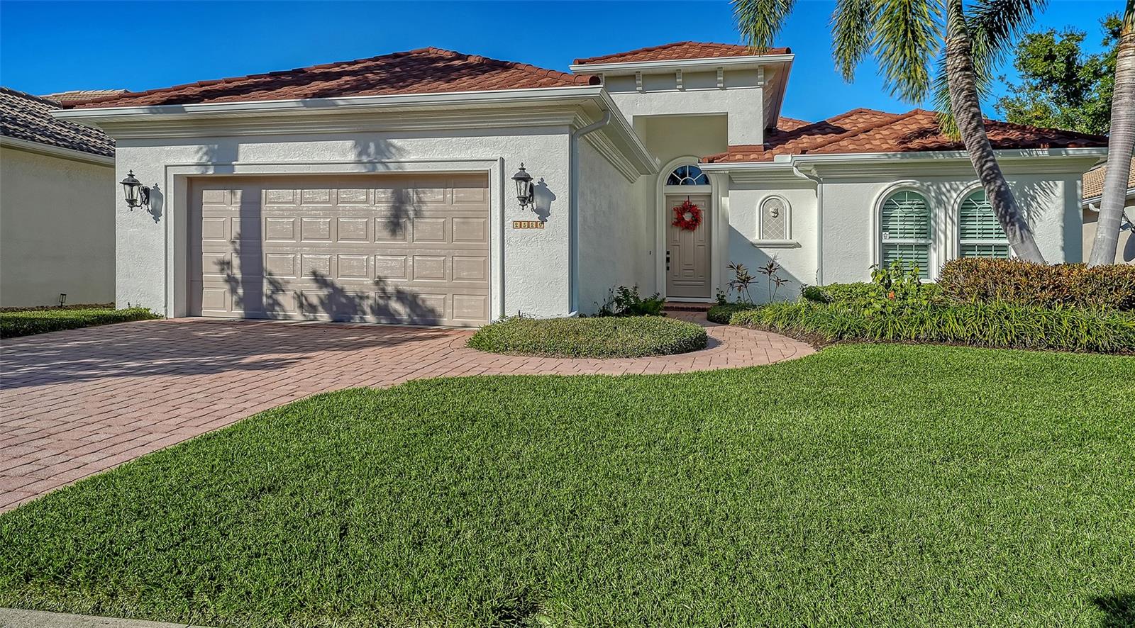 2529 Marblehead Dr photo 1