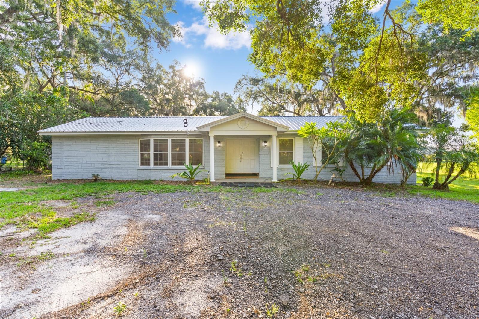 2802 Lyra Ln photo 1