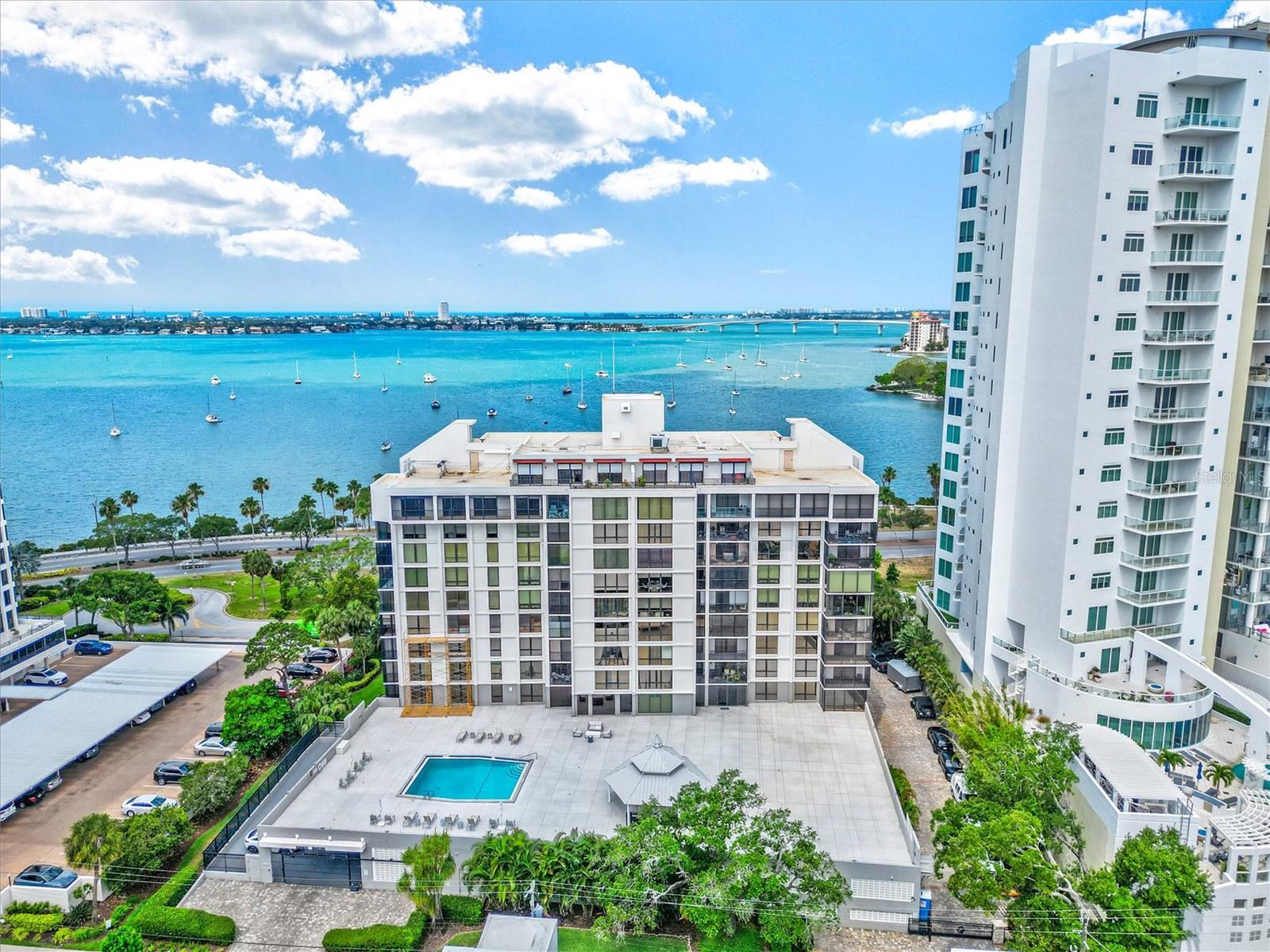 707 S Gulfstream Ave #906 photo 1