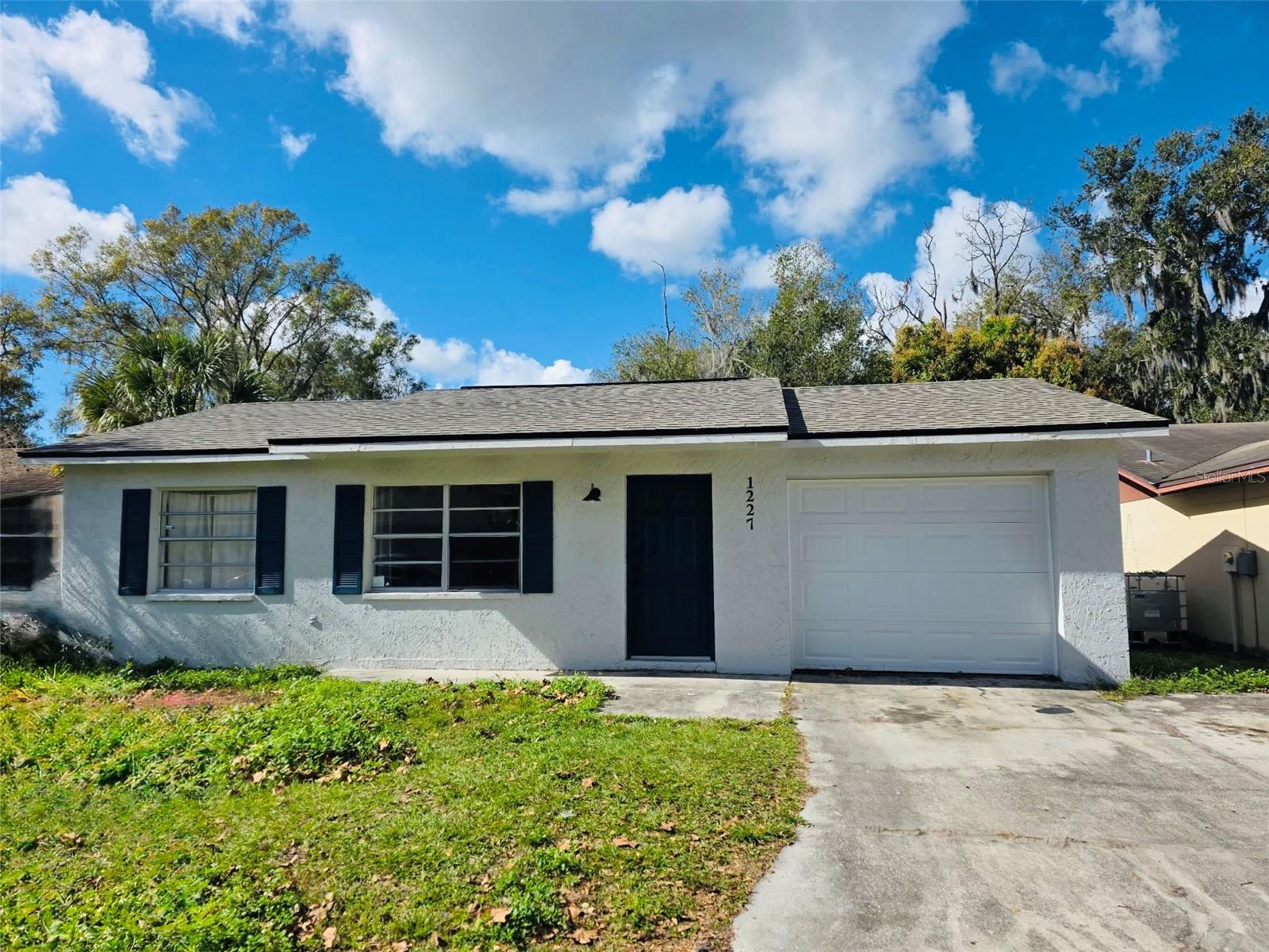 1227 Waterview Blvd W photo 1