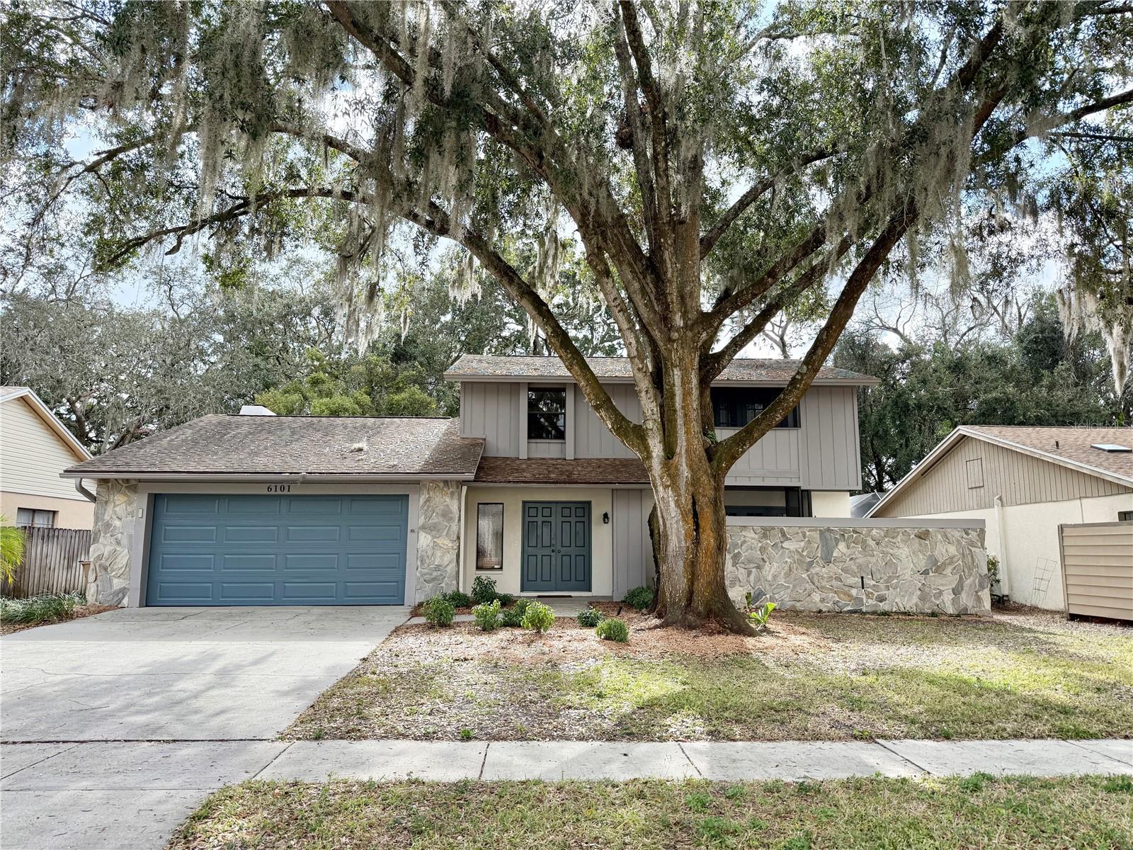 6101 Soaring Avenue photo 1