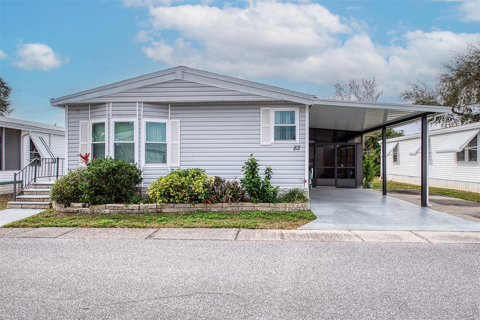 83 Pelican Dr N photo 1