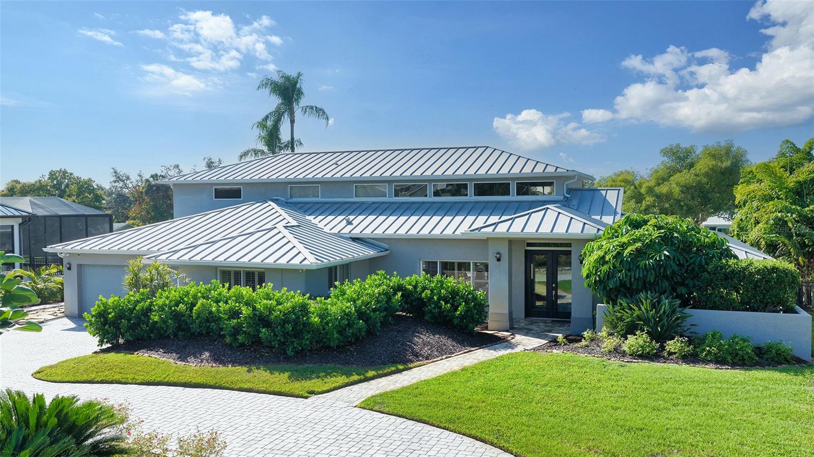 7430 Cove Ter photo 1