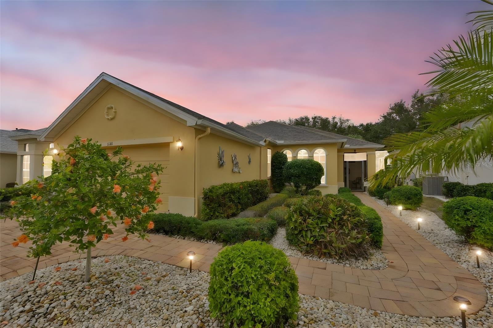 1118 Emerald Dunes Dr photo 1