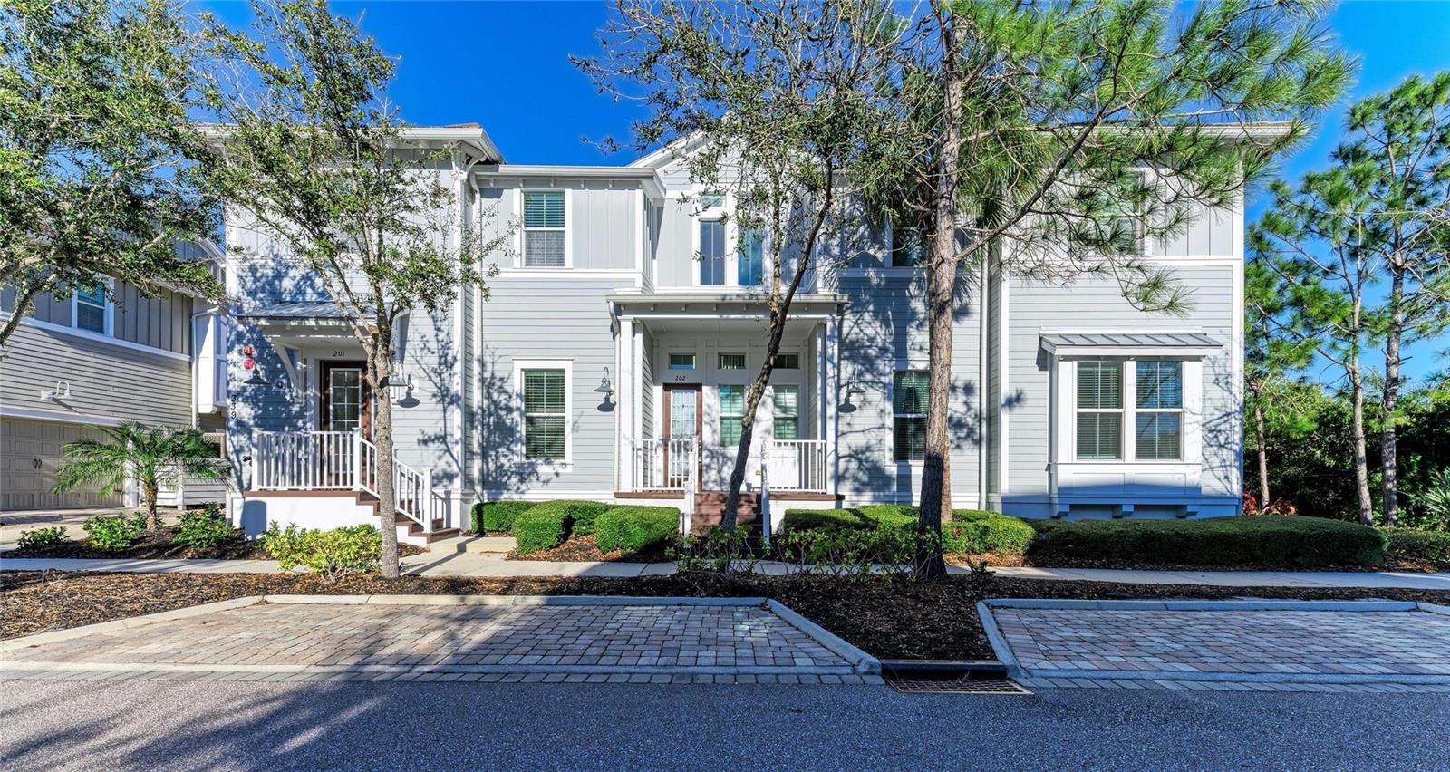 339 Sapphire Lake Dr #201 photo 1