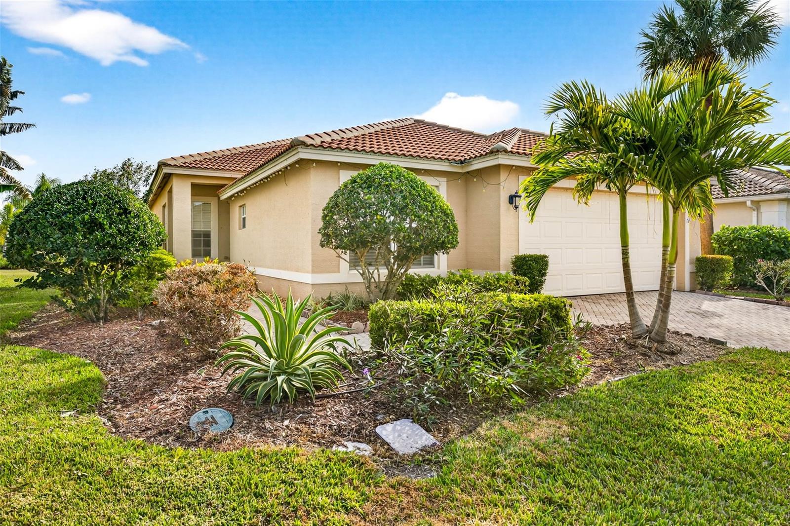 15709 Crystal Waters Dr photo 1