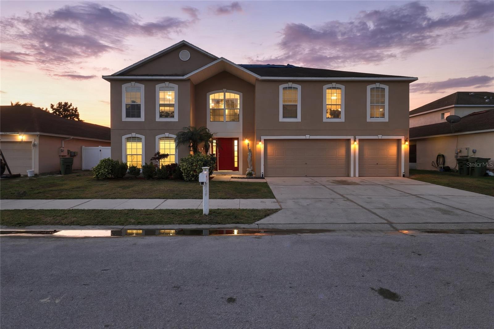461 Fish Hawk Dr photo 1