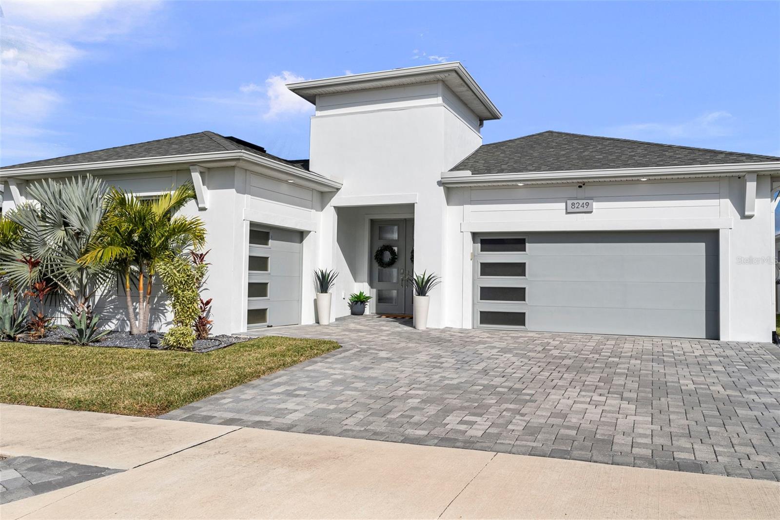 8249 Ivy Stark Blvd photo 1