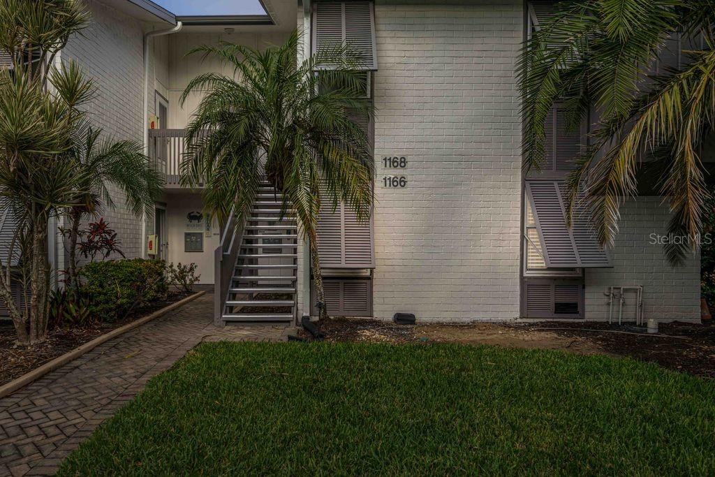 1166 W Peppertree Dr #112D photo 1