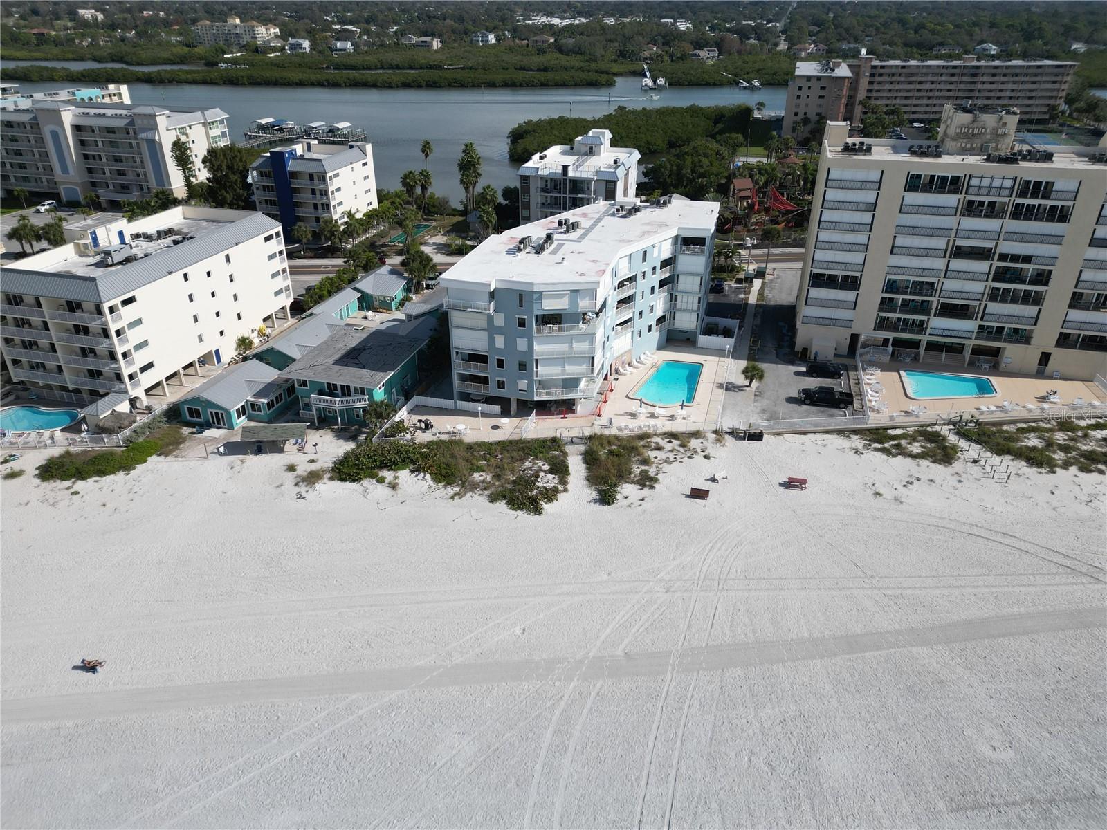 19500 Gulf Blvd #102 photo 1
