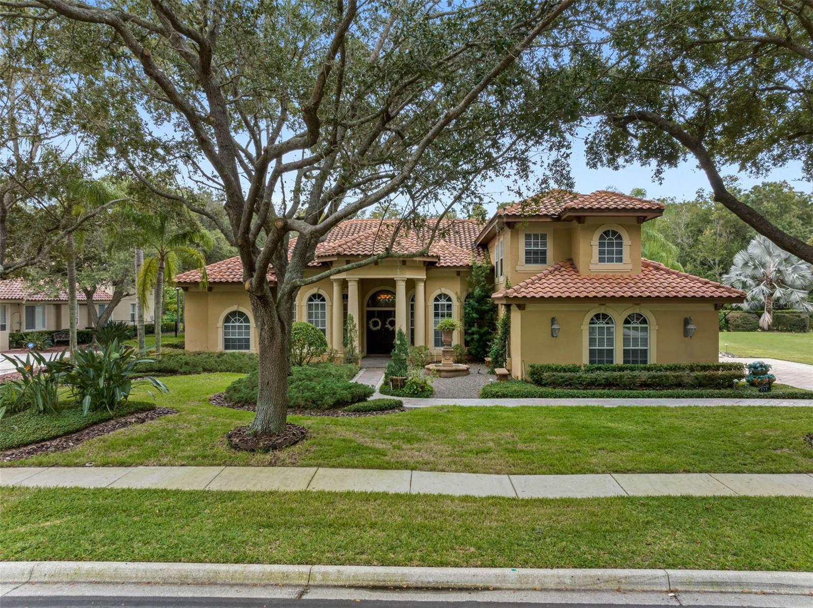 531 Isleworth Close photo 1