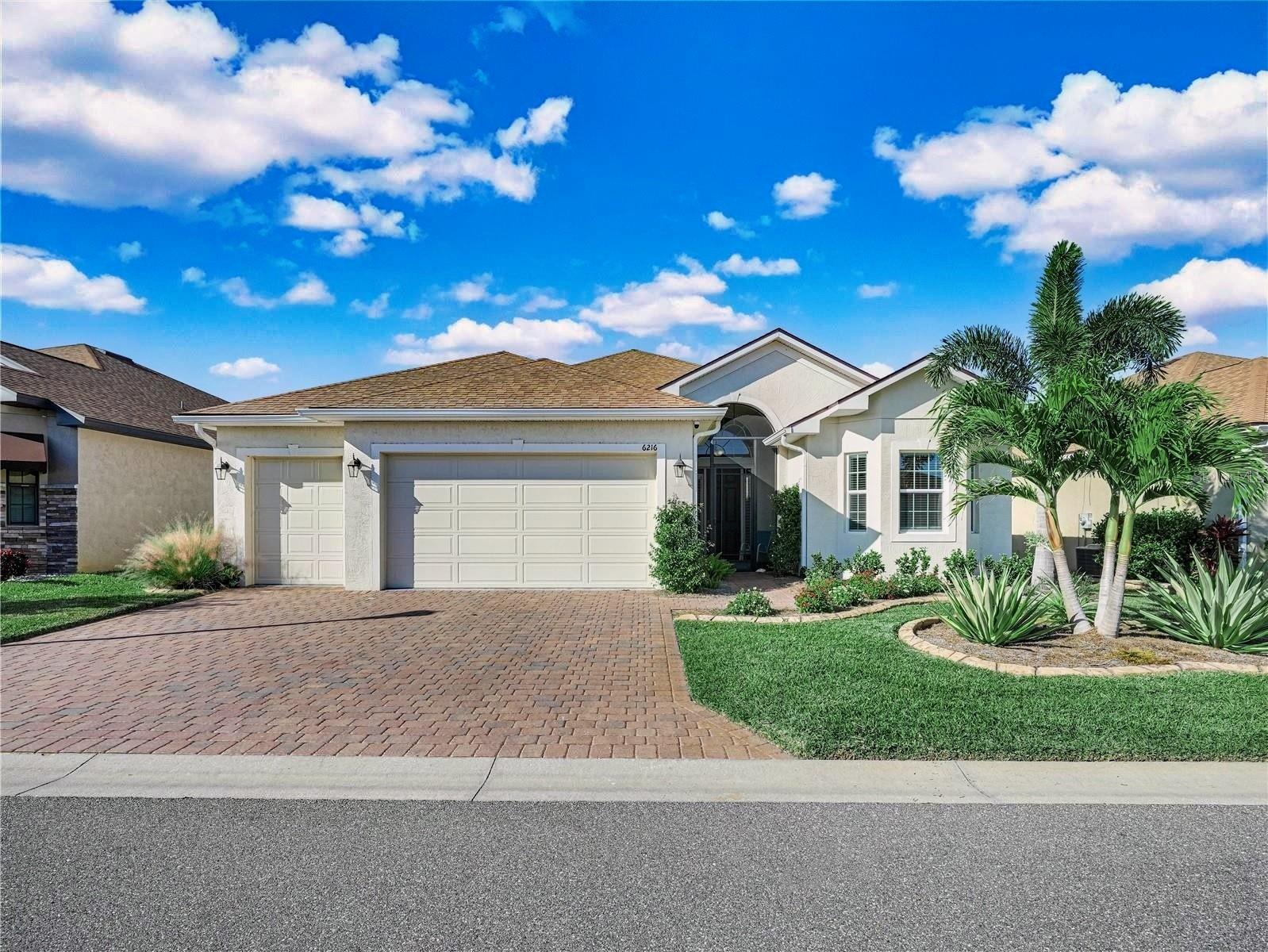 6216 Pinehurst Loop photo 1