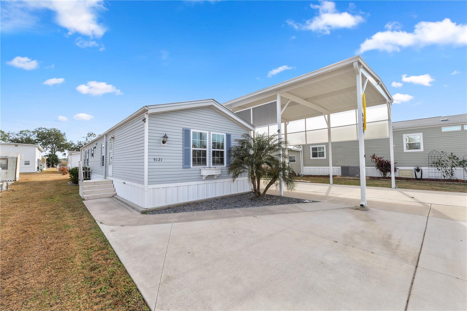 5121 Shore Line Dr photo 1