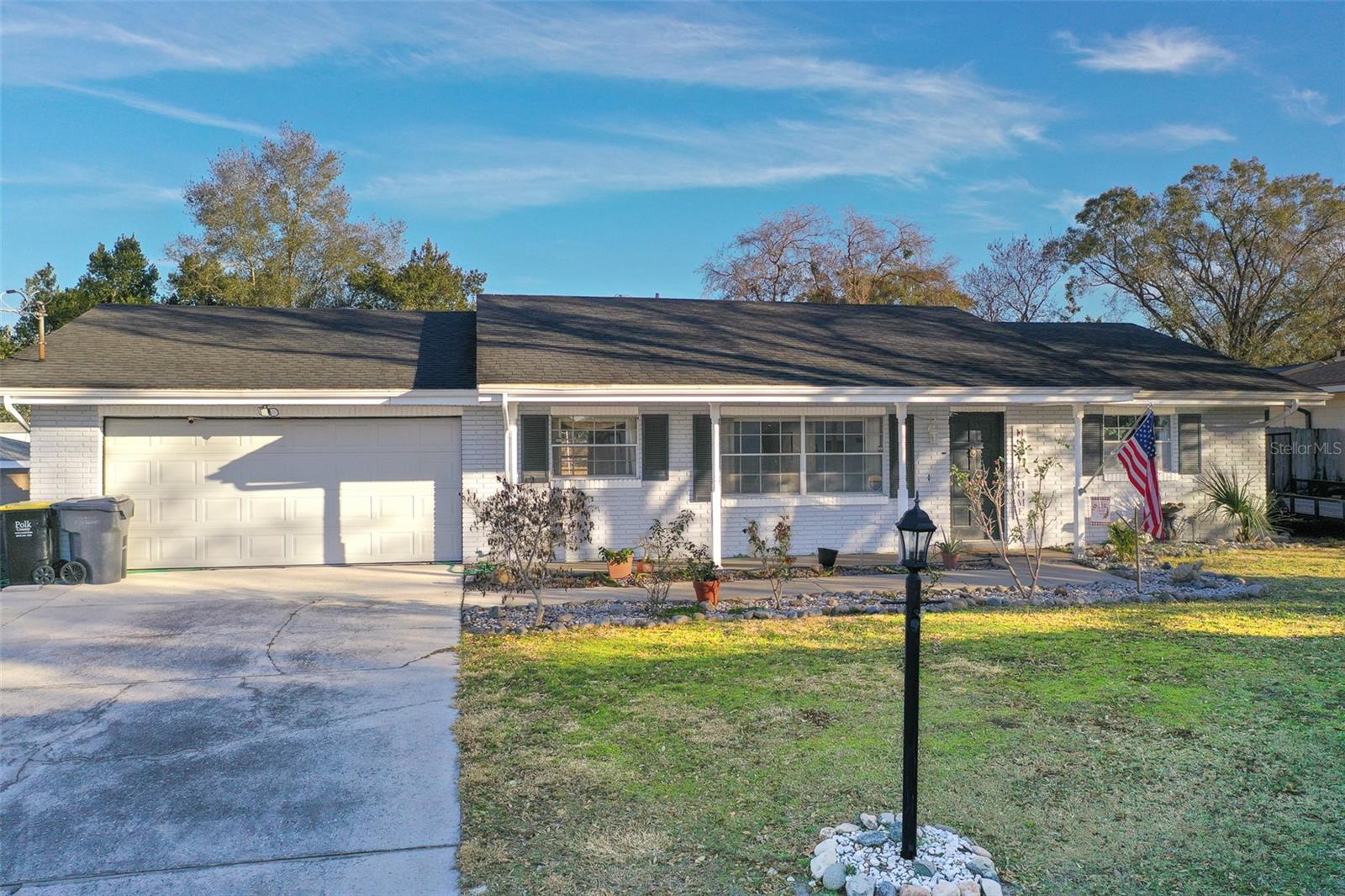 250 Volusia Dr photo 1