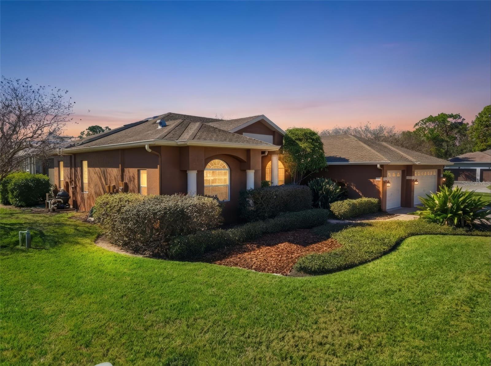 915 Vista Verde Ln photo 1