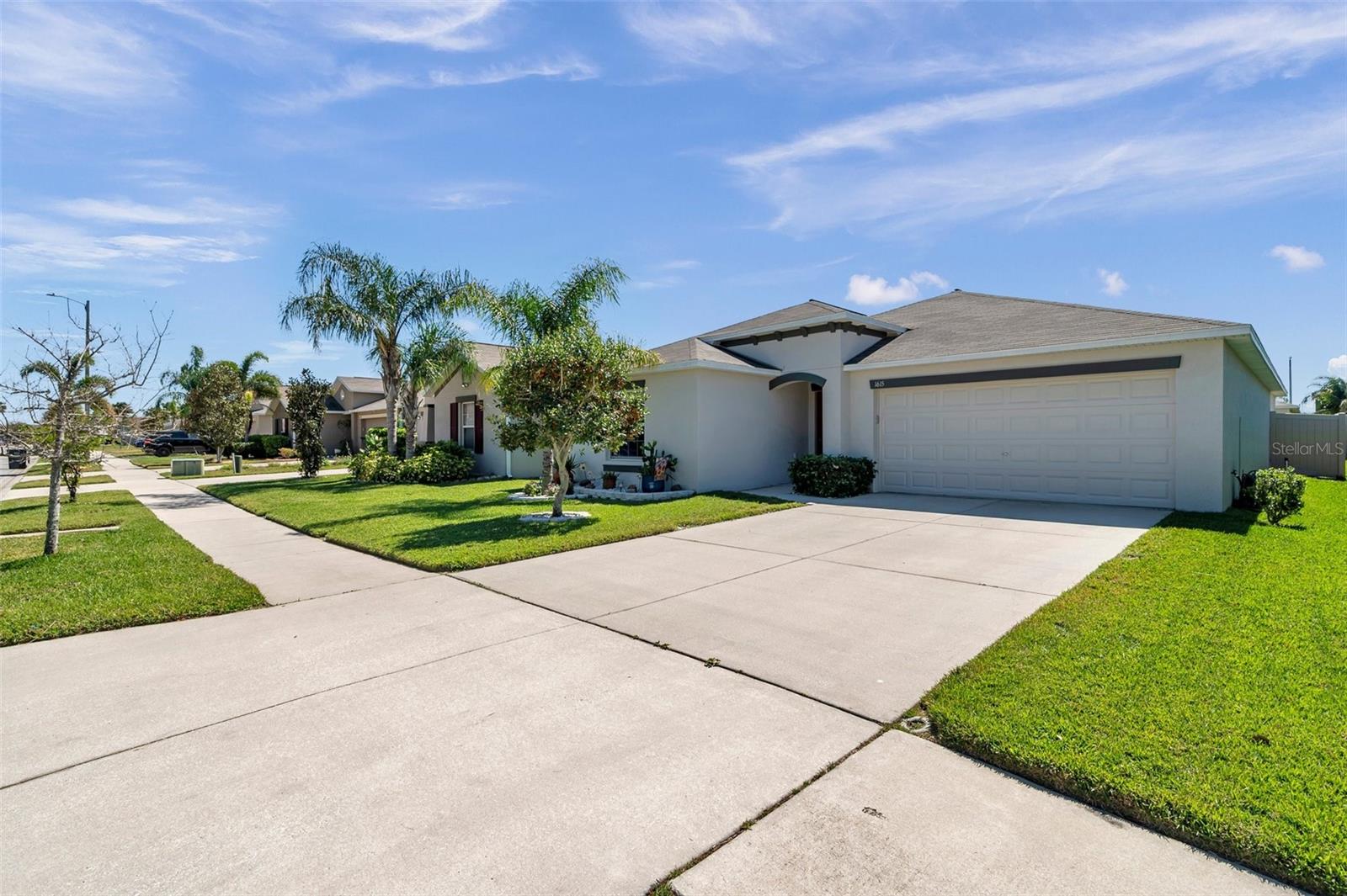 1615 Redmond Brook Ln photo 1