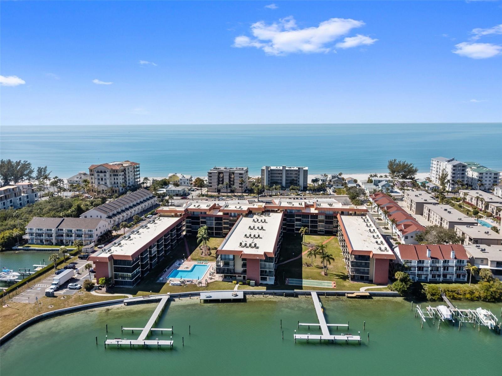 19701 Gulf Blvd #423 photo 1