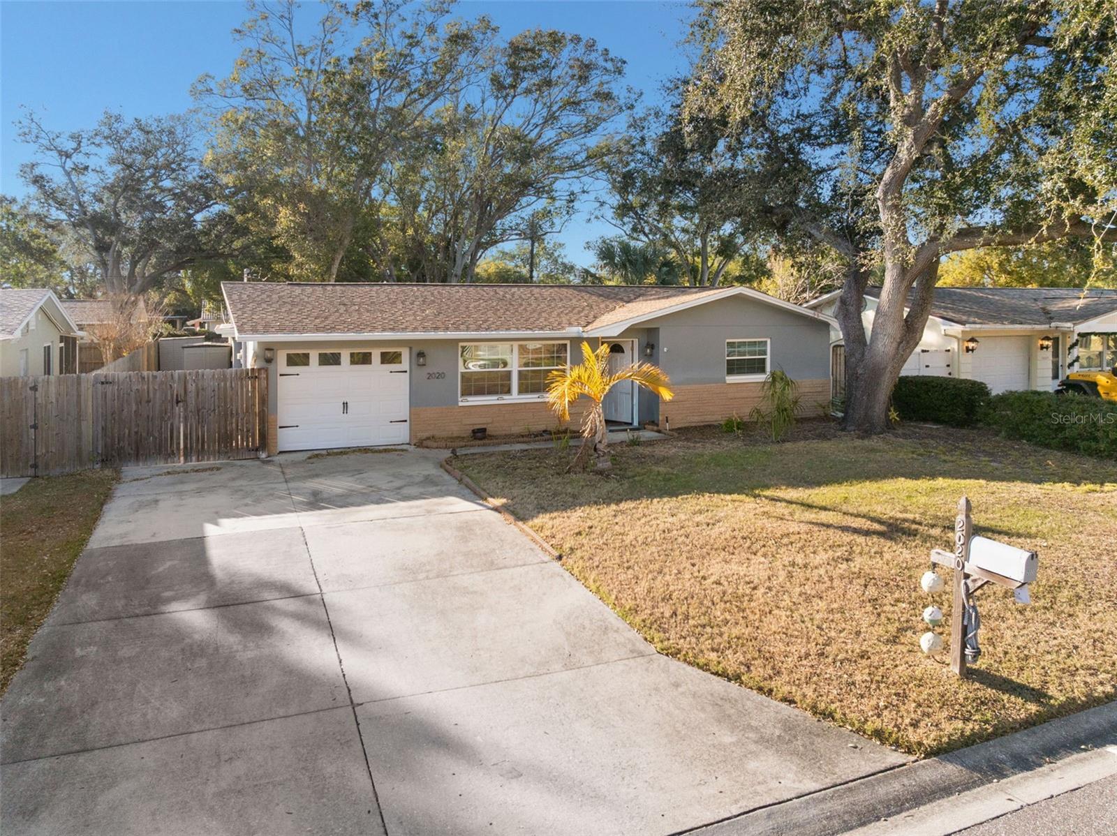 2020 Yale Ave photo 1