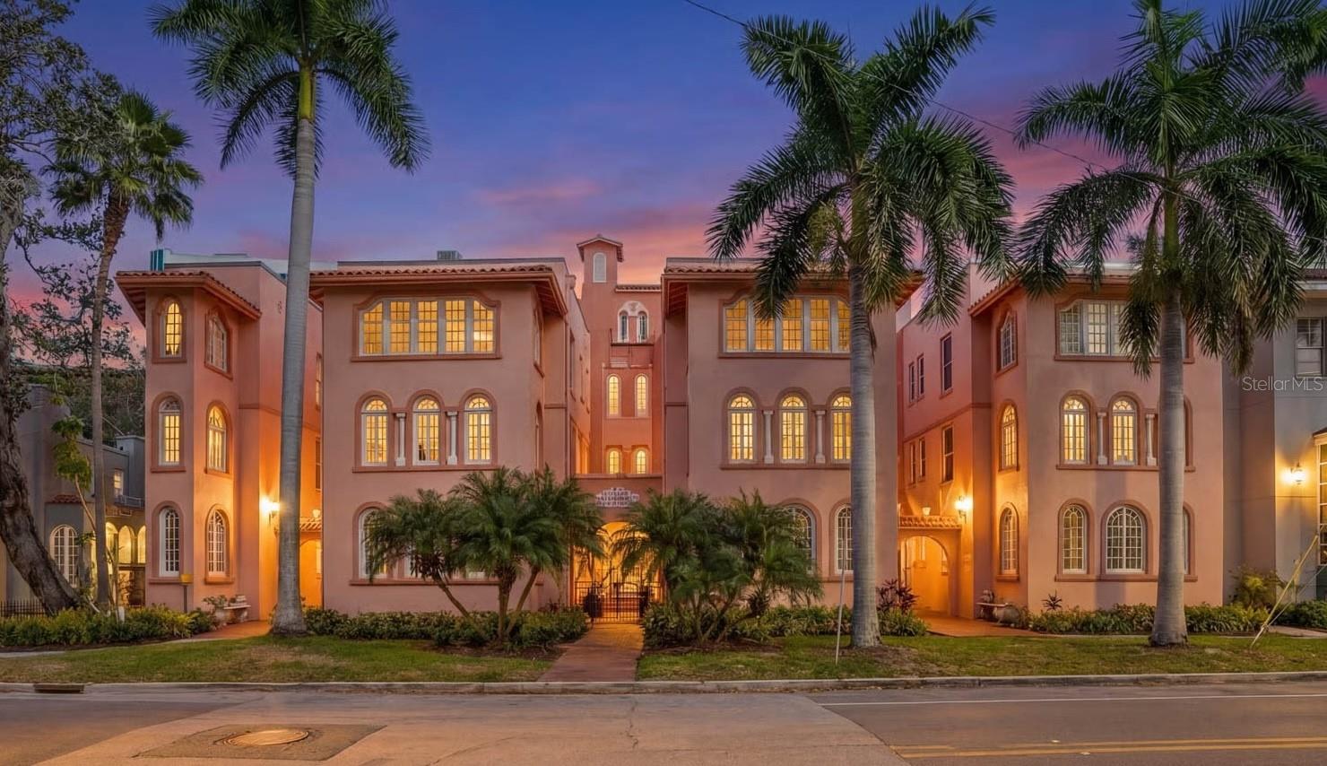 1221 N Palm Ave #106/107 photo 1