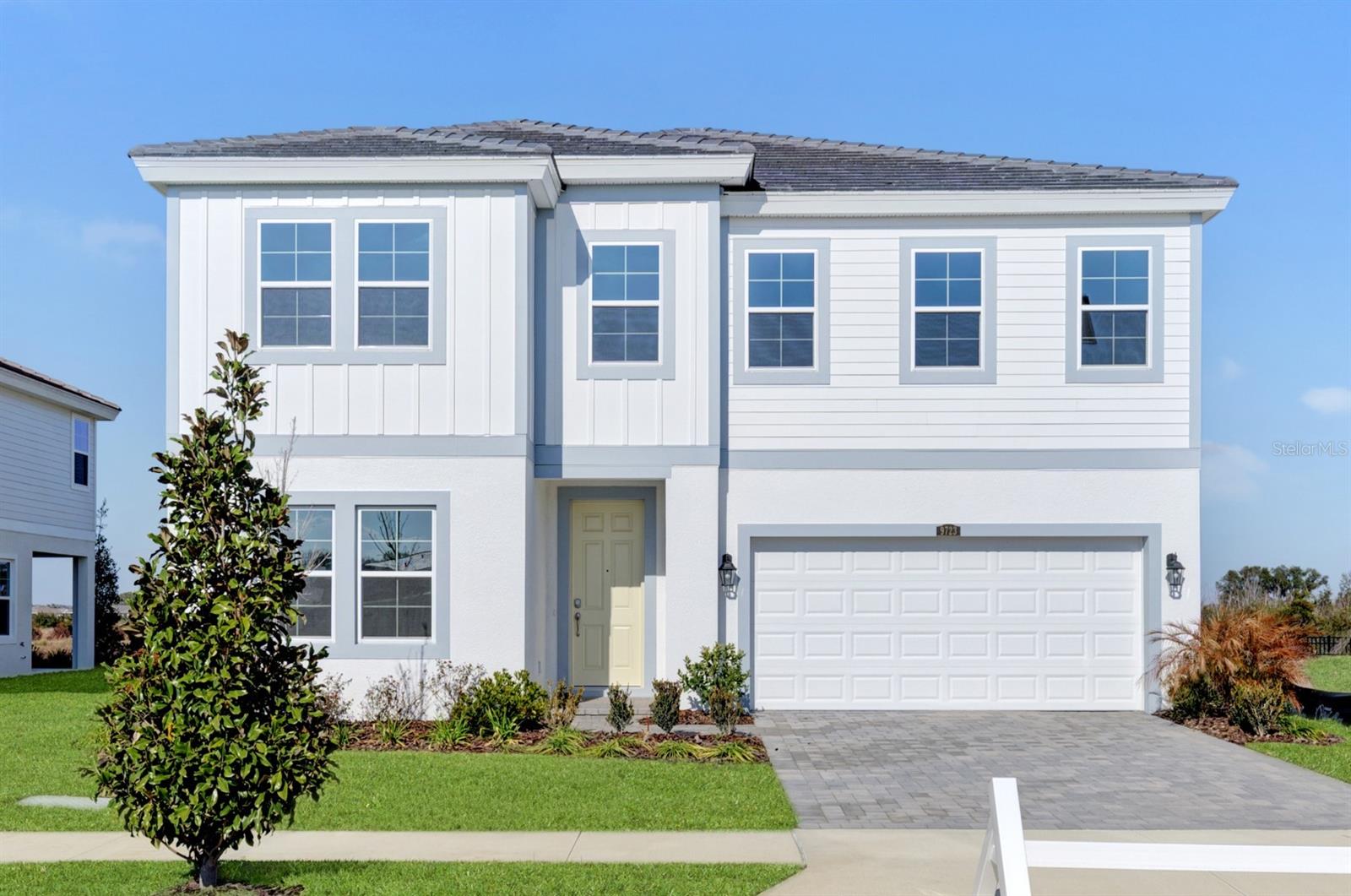 9723 Surrey Rose Dr photo 1