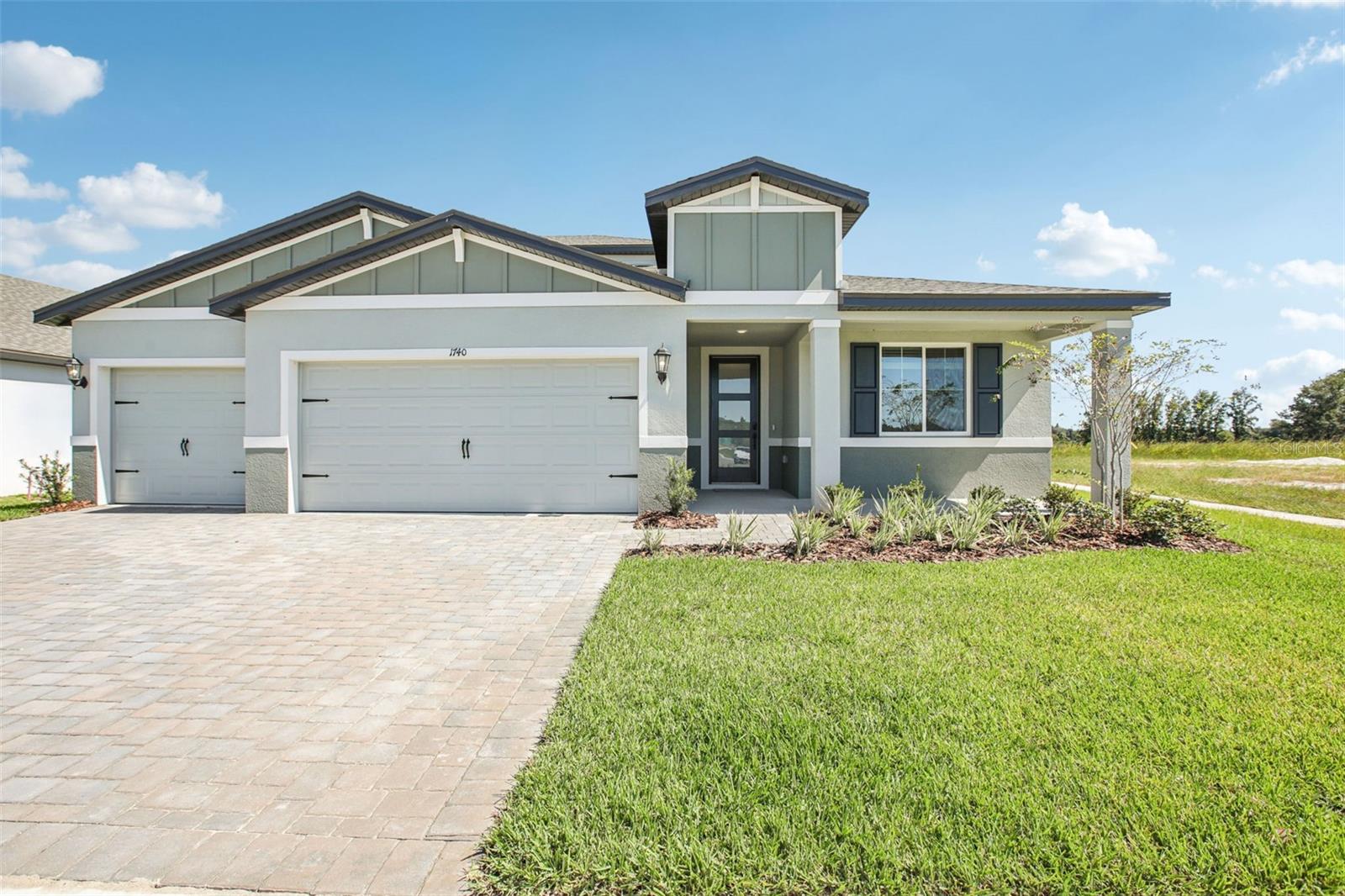 1740 Draughton Dr photo 1