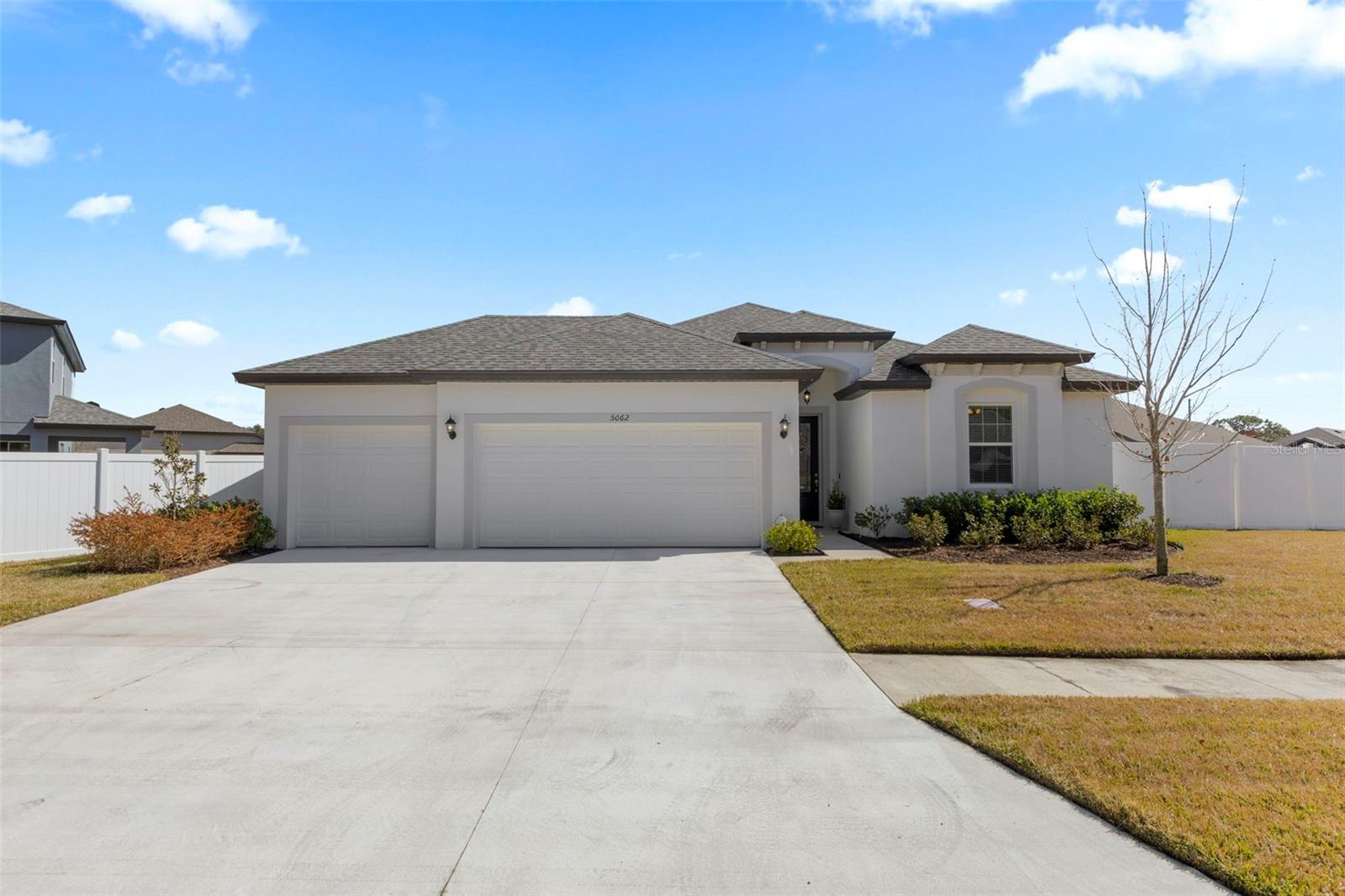 5062 Emerald Acres Way photo 1