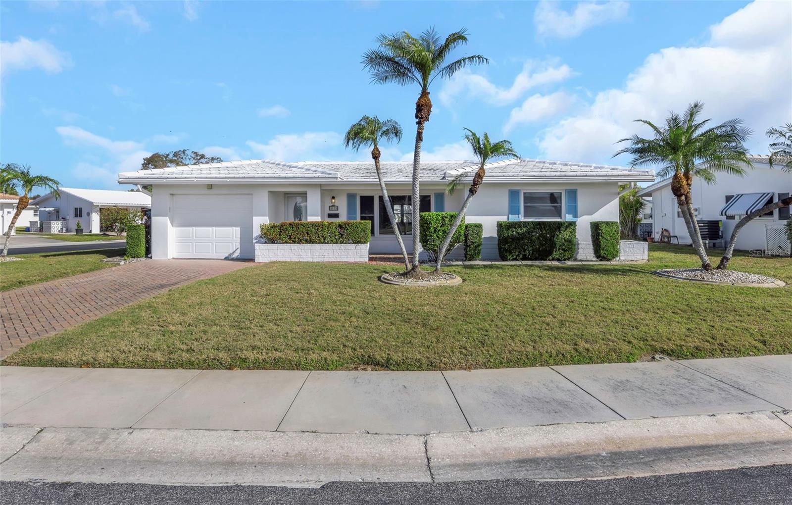 3475 99th Pl N photo 1