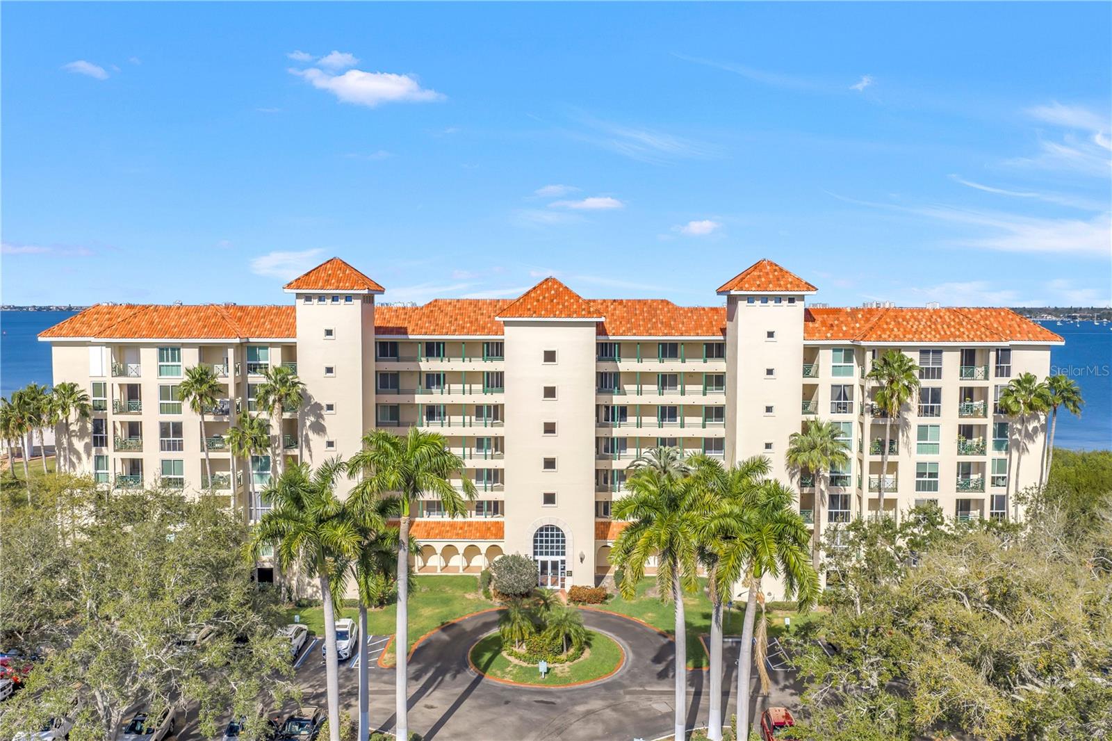 4737 Dolphin Cay Ln S #401 photo 1