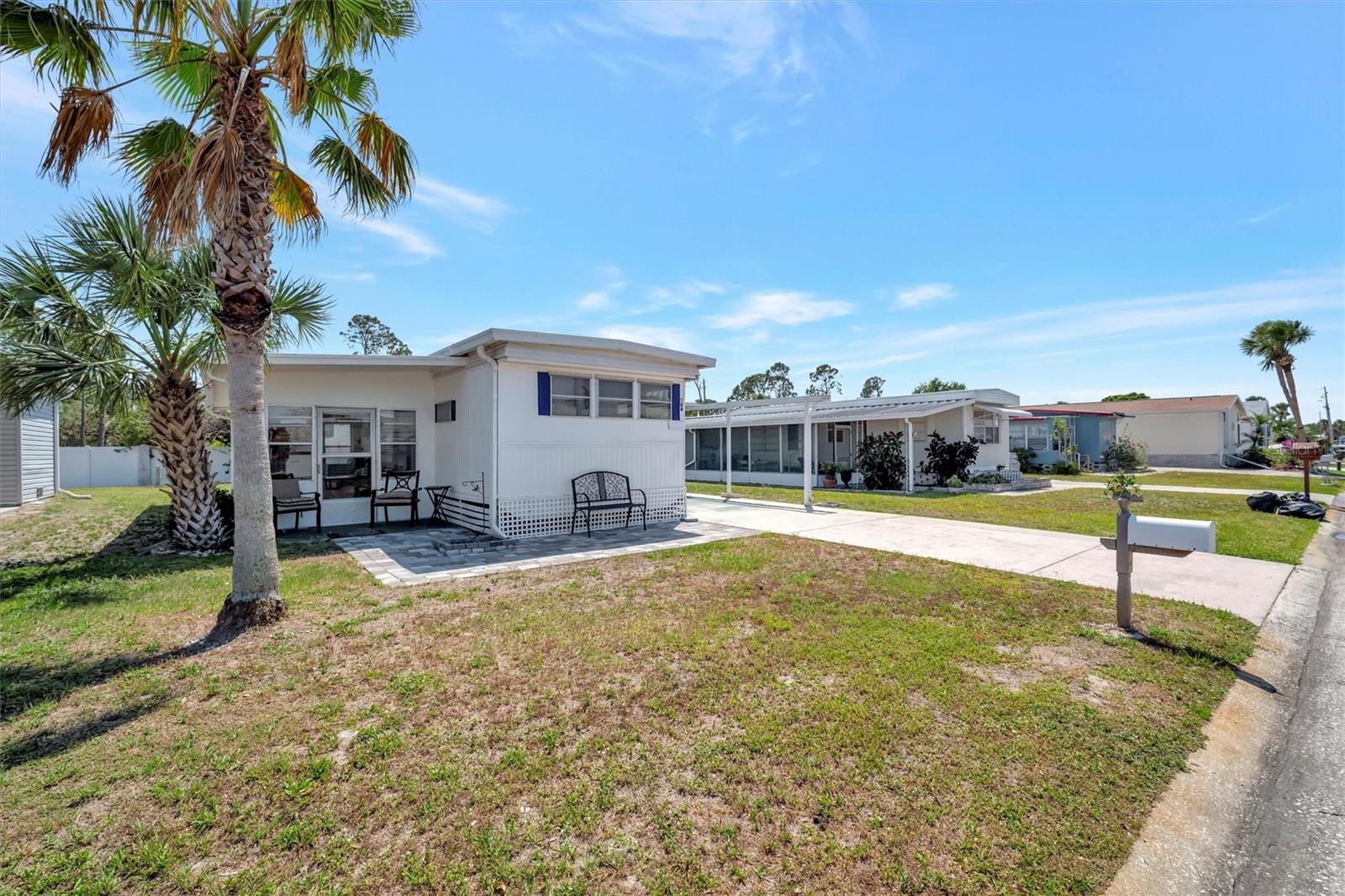 264 S Port Royal Ln photo 1