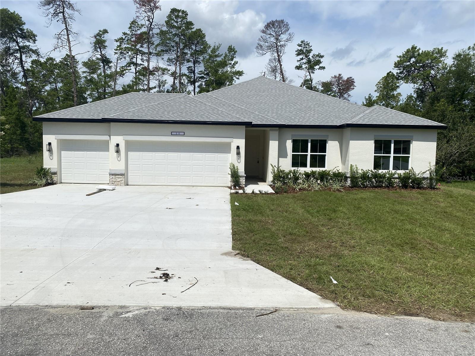 15158 Celeste Ave photo 1