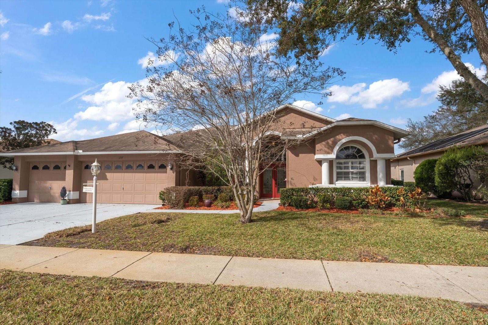 1237 Rambling Vine CT photo 1