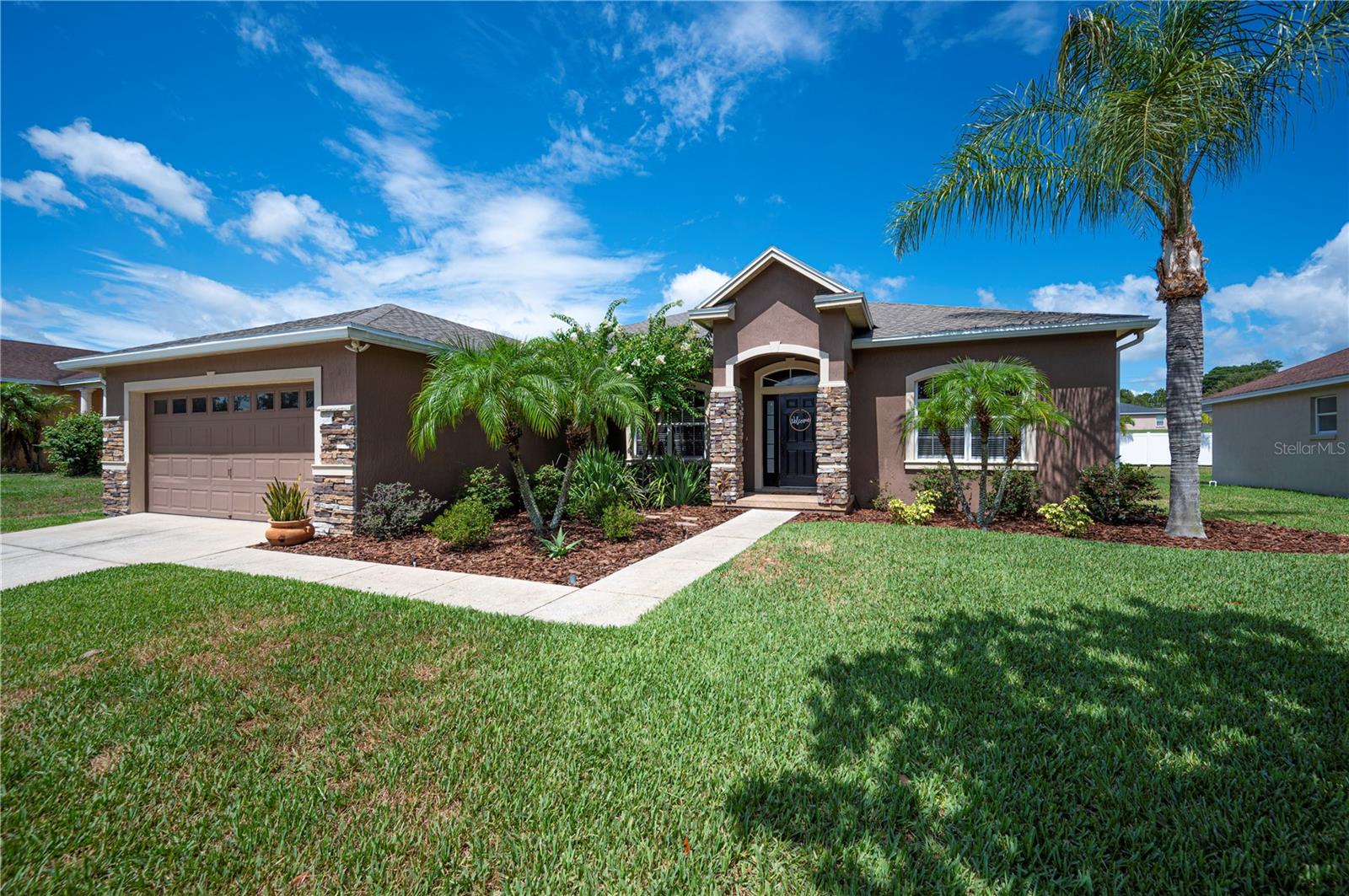 6339 Alamanda Hills Dr photo 1