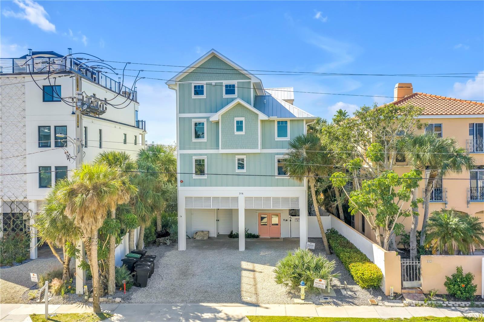 316 Beach Rd photo 1