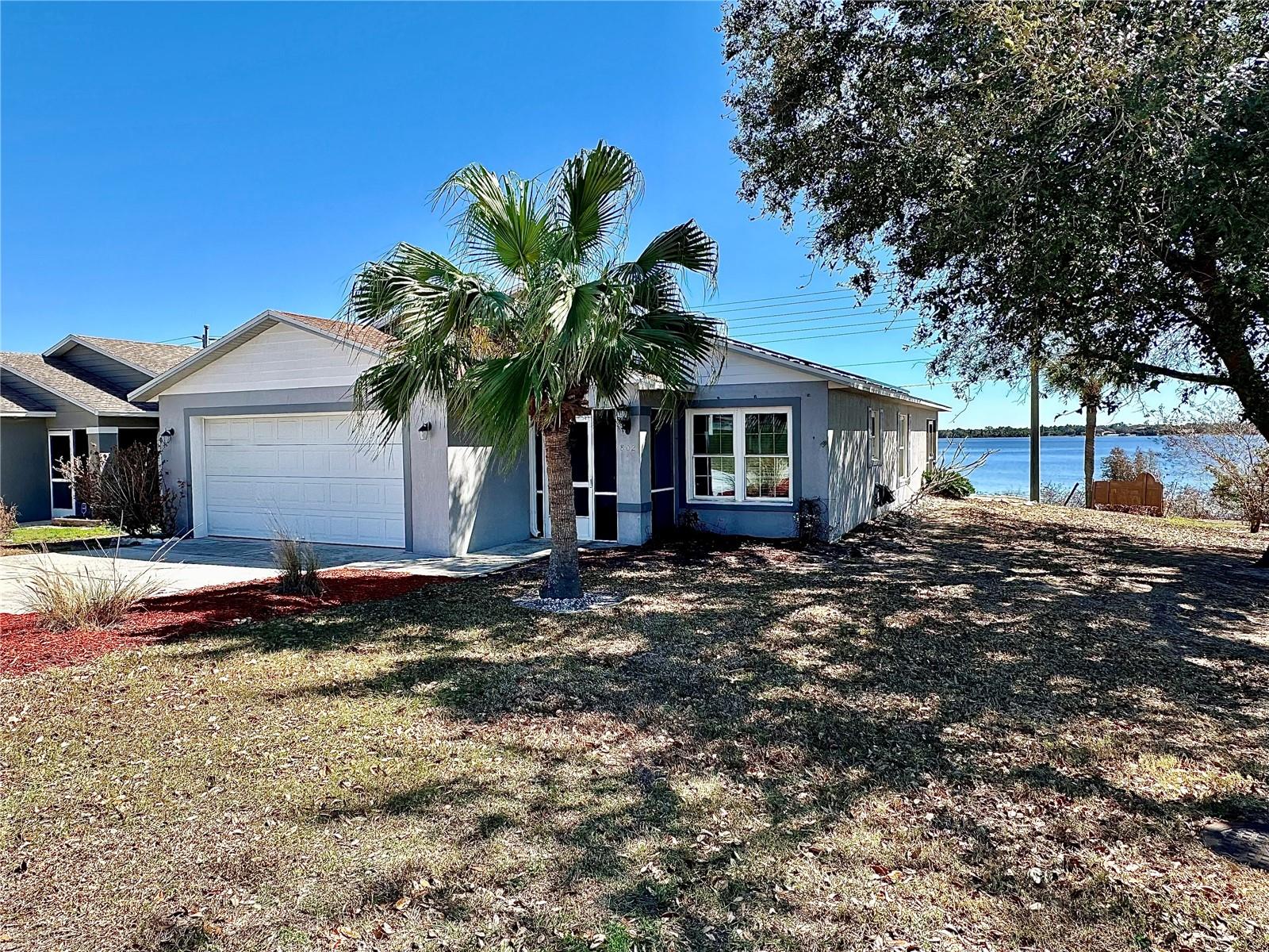802 Marcia Loop photo 1