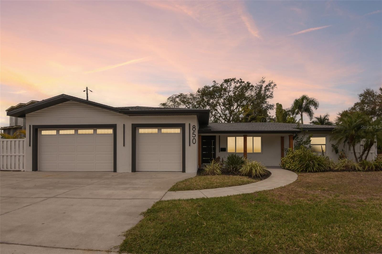 850 Rafael Blvd NE photo 1