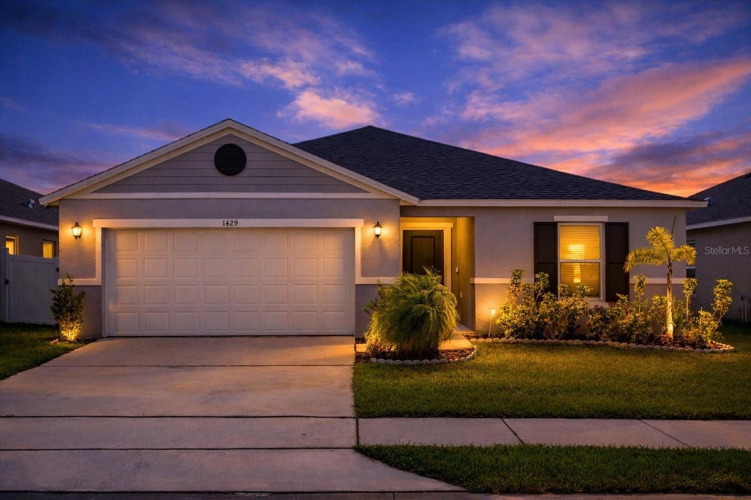 1429 Mattie Pointe Ln photo 1