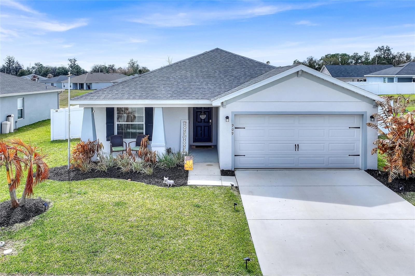 909 Inverness Way photo 1
