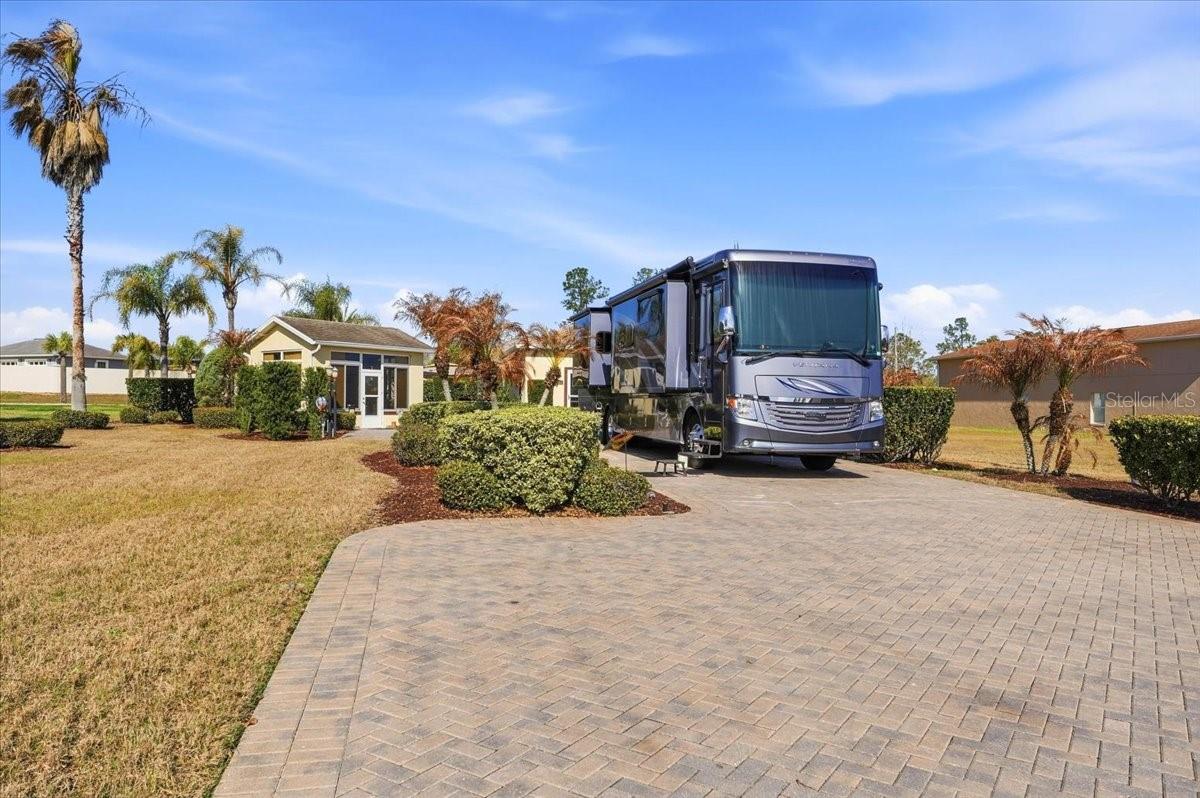 326 Nolane Ln photo 1