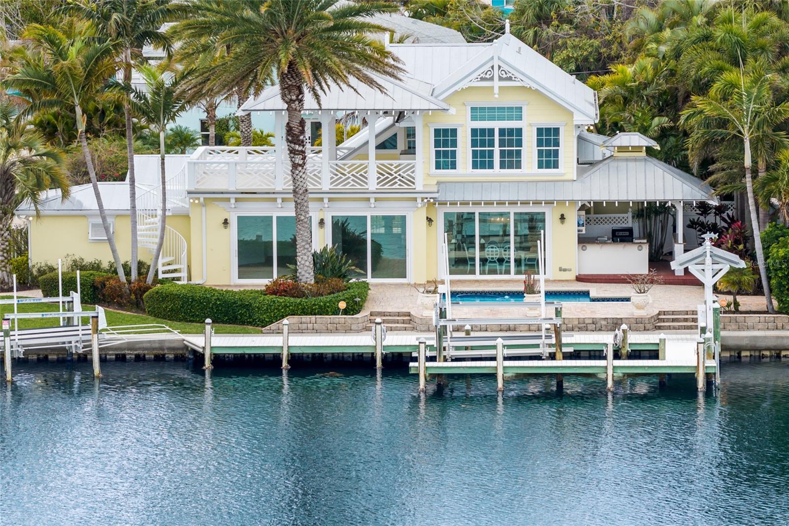 8321 Marina Dr photo 1