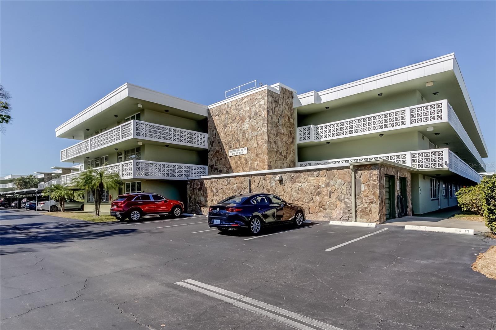 4890 Bay St NE #231 photo 1