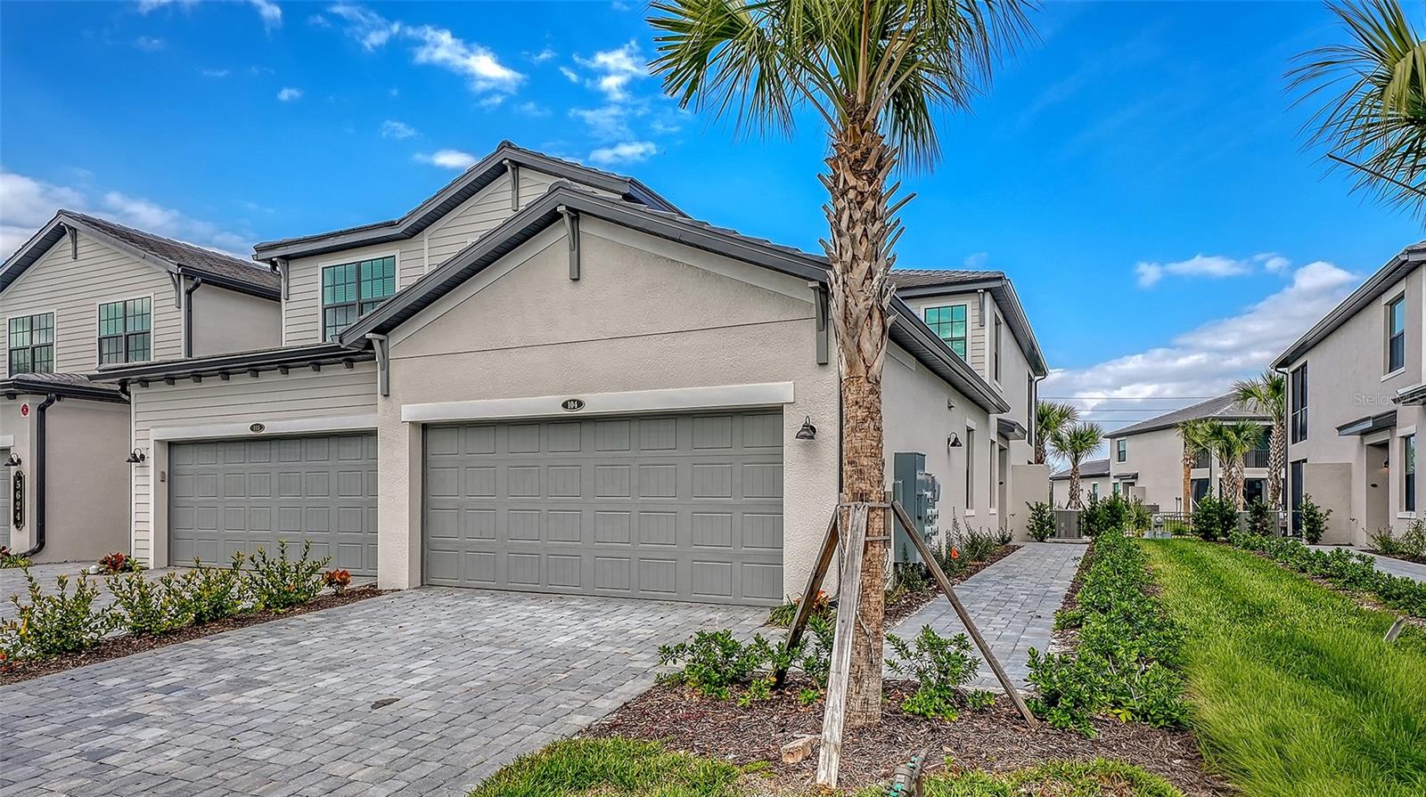 5624 Summit Pointe Cir #104 photo 1